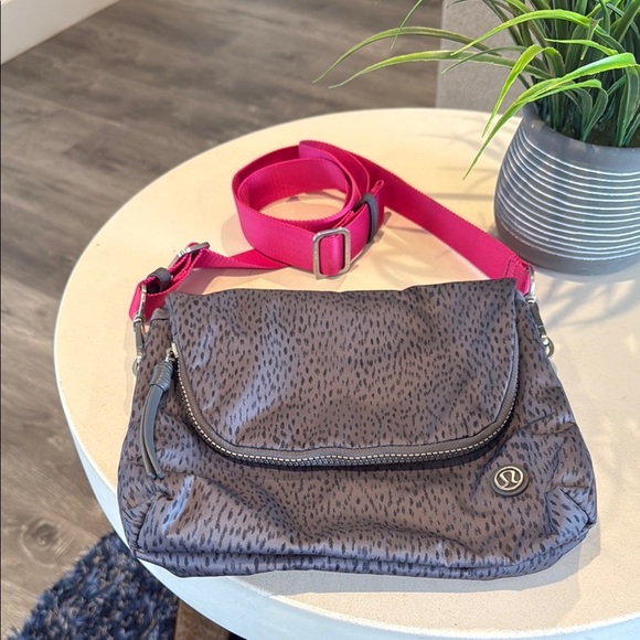 lululemon athletica Handbags - lululemon athletica Gray and Pink Women's Bag
